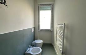 3 dormitorio piso 151 m² en Florencia, Italia. 780 000 €