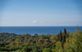 4 dormitorio villa en La Croix-Valmer, Francia. 1 990 000 €