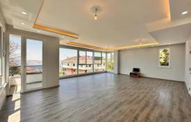 6 dormitorio villa 780 m² en Büyükçekmece, Turquía. $733 000