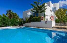 Villa – Ibiza, Islas Baleares, España. 4 300 €  por semana