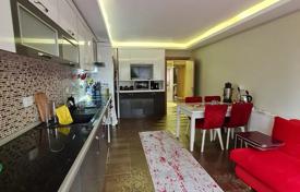 4 dormitorio piso 230 m² en Beylikdüzü, Turquía. $204 000