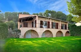 6 dormitorio villa en Antibes, Francia. 1 190 000 €