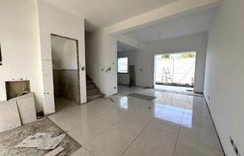 3 dormitorio adosado en Limassol (city), Chipre. 385 000 €