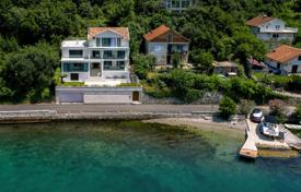 6 dormitorio villa 423 m² en Tivat city, Montenegro. 2 000 000 €