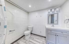 8 dormitorio casa de pueblo en North York, Canadá. C$1 577 000