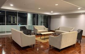 3-dormitorio apartamentos en condominio en Watthana, Tailandia. $3 060  por semana