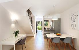 2 dormitorio adosado en Pafos, Chipre. 380 000 €