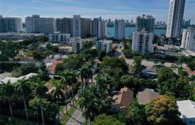 Casa de pueblo – Miami Beach, Florida, Estados Unidos. $2 500 000