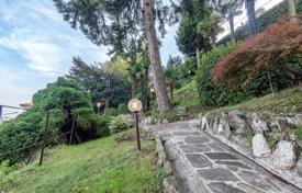 Villa – Baveno, Piedmont, Italia. 6 200 €  por semana