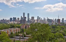 5 dormitorio piso en Old Toronto, Canadá. C$1 241 000