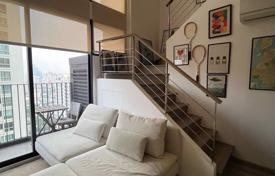 1-dormitorio apartamentos en condominio en Huai Khwang, Tailandia. $276 000