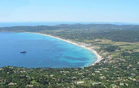 3 dormitorio villa en Saint-Tropez, Francia. 8 400 €  por semana
