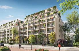 5 dormitorio piso 96 m² en Hauts-de-Seine, Francia. de £269 000