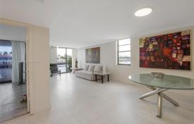 2-dormitorio apartamentos en condominio 113 m² en South Ocean Drive, Estados Unidos. $500 000