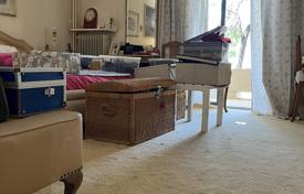 3 dormitorio piso 197 m² en Atenas, Grecia. 590 000 €