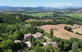 15 dormitorio villa 880 m² en Umbertide, Italia. 1 600 000 €