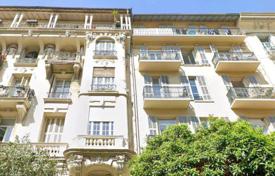 4 dormitorio piso 85 m² en Niza, Francia. 348 000 €