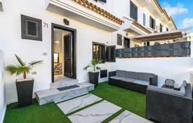 2 dormitorio adosado 120 m² en Chayofa, España. 360 000 €