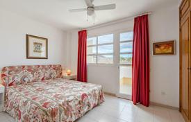4 dormitorio adosado 247 m² en Playa de las Americas, España. 500 000 €