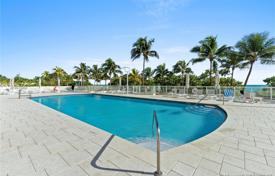 Piso – Bal Harbour, Florida, Estados Unidos. $720 000