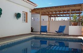 Villa – La Caleta, Islas Canarias, España. 1 800 €  por semana