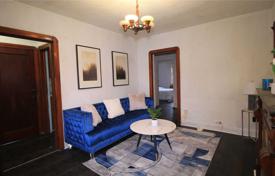 2 dormitorio casa de pueblo en Etobicoke, Canadá. C$1 335 000