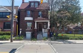 Casa de pueblo – Christie Street, Old Toronto, Toronto,  Ontario,   Canadá. C$2 119 000