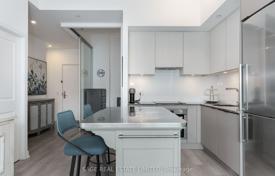 7 dormitorio piso en Old Toronto, Canadá. C$973 000