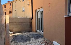 3 dormitorio piso 63 m² en Ližnjan, Croacia. 200 000 €