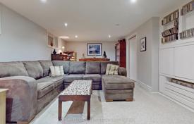 10 dormitorio casa de pueblo en Scarborough, Canadá. C$2 119 000