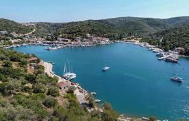 Terreno en Peloponeso, Grecia. 1 800 000 €
