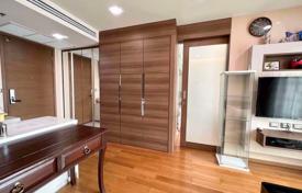 1-dormitorio apartamentos en condominio en Bang Rak, Tailandia. $228 000