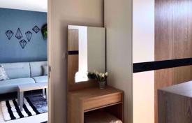 1-dormitorio apartamentos en condominio en Watthana, Tailandia. $215 000