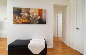 6 dormitorio piso en Scarborough, Canadá. C$855 000