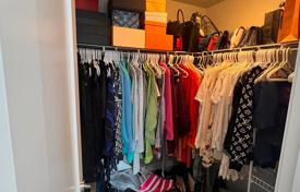 6 dormitorio piso en North York, Canadá. C$1 076 000