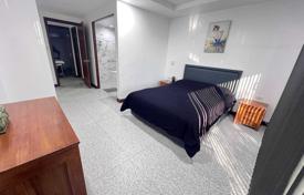 2-dormitorio apartamentos en condominio 100 m² en Chonburi, Tailandia. $176 000