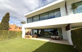 4 dormitorio adosado 606 m² en Nueva Andalucia, España. 4 400 000 €