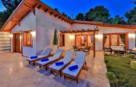 Villa – Kalkan, Antalya, Turquía. $1 261 000