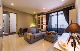 2-dormitorio apartamentos en condominio en Bang Rak, Tailandia. $533 000