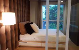 1-dormitorio apartamentos en condominio en Watthana, Tailandia. $117 000