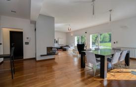 8 dormitorio casa de pueblo 500 m² en City of Zagreb, Croacia. 1 950 000 €