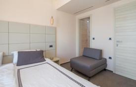 6 dormitorio casa de pueblo 289 m² en Gradac, Croacia. Price on request