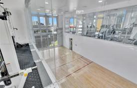 2-dormitorio apartamentos en condominio 100 m² en Miami, Estados Unidos. $580 000