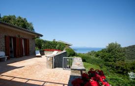 Villa – Punta Ala, Toscana, Italia. 5 800 €  por semana
