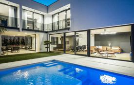 4 dormitorio casa de pueblo 220 m² en Medulin, Croacia. 1 300 000 €