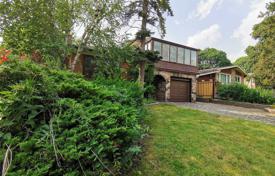 Casa de pueblo – Scarborough, Toronto, Ontario,  Canadá. C$1 055 000