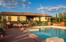 6 dormitorio villa 1000 m² en Montepulciano, Italia. 750 000 €