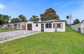 3 dormitorio casa de pueblo 152 m² en Miami Gardens, Estados Unidos. $525 000