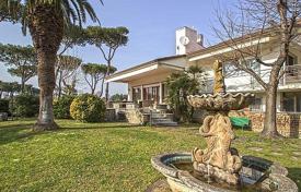 Villa – Forte dei Marmi, Toscana, Italia. 6 200 €  por semana