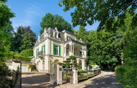 Villa – Baden-Baden, Baden-Wurtemberg, Alemania. 5 500 000 €